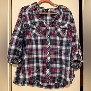Torrid Button Front Shirt Womens Size 0 Large Red White and Blue Plaid